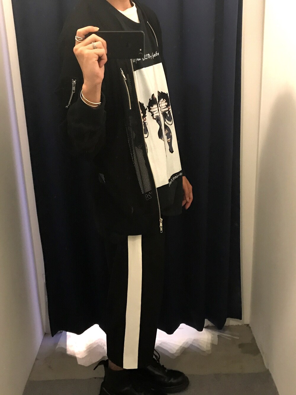 「black、linepants、million$orchestra、shopstaff」｜「MiLLioN＄ORchesTRAのアイテム（Tシャツ/カットソー、ブラック系）」を使った、Rintaro.Okadaさん（メンズ・176cm）の夏コーディネートの1枚目の写真