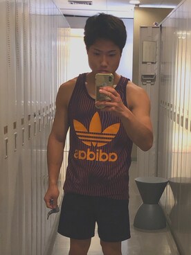 「adidas（アディダス）のアイテム（タンクトップ、パープル系）」を使った、HIROKIさん（メンズ・161cm）の冬コーディネート