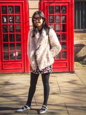 「URBAN OUTFITTERS（アーバンアウトフィッターズ）のアイテム（スカート）」を使った、Pearlさん（レディース・157cm）の春コーディネート