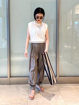 「ASTRAET（アストラット）のアイテム（パンツ）」を使った、尾上こころさん（レディース・165cm）の春コーディネート