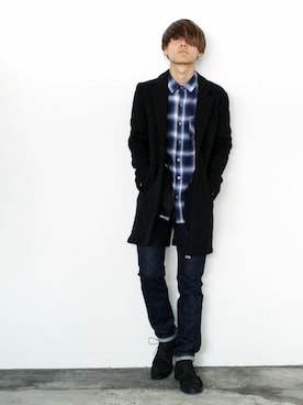 「ロールアップ」｜「アイテム（チェスターコート）」を使った、KOYAさん（メンズ・173cm）の秋コーディネート