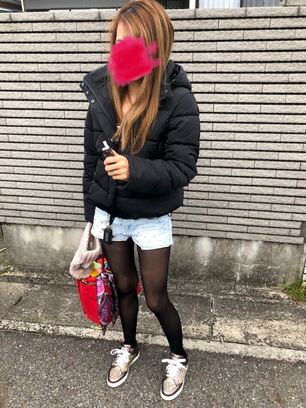 JIMMY CHOOのスニーカーを使った人気ファッションコーディネート（年齢