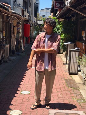 「SENSE OF PLACE by URBAN RESEARCH(センスオブプレイスバイアーバンリサーチ)のアイテム(Tシャツ/カットソー、ブラウン系)」を使った、shintarou さん(メンズ)の春コーディネート