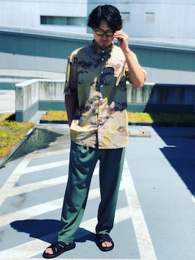 「SENSE OF PLACE by URBAN RESEARCH(センスオブプレイスバイアーバンリサーチ)のアイテム(Tシャツ/カットソー、ブラウン系)」を使った、shintarou さん(メンズ)の春コーディネート