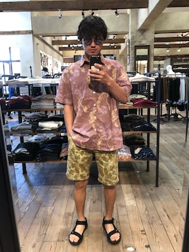 「SENSE OF PLACE by URBAN RESEARCH(センスオブプレイスバイアーバンリサーチ)のアイテム(Tシャツ/カットソー、ブラウン系)」を使った、shintarou さん(メンズ)の春コーディネート
