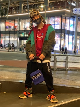 「DIESEL（ディーゼル）のアイテム（Tシャツ/カットソー）」を使った、Katsumiさん（メンズ・173cm）の秋コーディネート