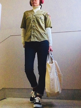 「アイテム（音楽/本・雑誌、レッド系）」を使った、Azさん（レディース・153cm）の春コーディネート