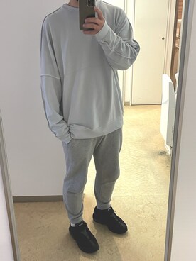 「Champion（チャンピオン）のアイテム（スウェットパンツ、グレー系）」を使った、🐰🔎hiroさん（メンズ・179cm）の冬コーディネート