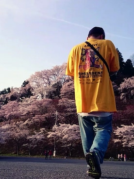 「花見」｜「アイテム（ライダースジャケット）」を使った、quuuさん（メンズ・162cm）の春コーディネート
