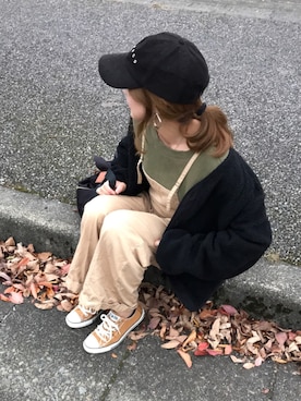 「Honeys（ハニーズ）のアイテム（サロペット/オーバーオール）」を使った、chappyさん（レディース・160cm）の秋コーディネート