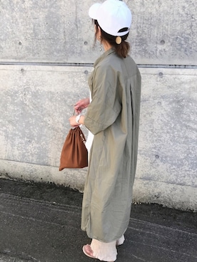 「シャツワンピ」｜「アイテム（ビーチサンダル）」を使った、chappyさん（レディース・160cm）の春コーディネート