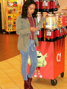 Hannah Lauren Mojetさんのコーディネート