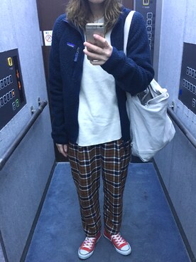 「赤コンバース」｜「アイテム（ブルゾン）」を使った、ハナさん（レディース・165cm）の冬コーディネート