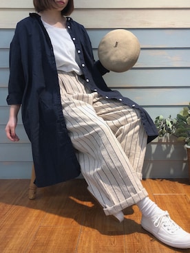 「ストライプパンツ」｜「アイテム（シャツワンピース）」を使った、ユウイさん（レディース・160cm）の春コーディネート