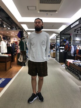 「AlexanderLeeChang（アレキサンダーリーチャン）のアイテム（トップス）」を使った、すずき ともたかさん（メンズ・183cm）の夏コーディネート