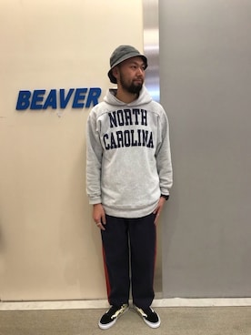 「POLeR OUTDOOR STUFF（ポーラーアウトドアスタッフ）のアイテム」を使った、すずき ともたかさん（メンズ・183cm）の春コーディネート