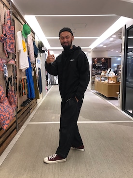 「WILD THINGS（ワイルドシングス）のアイテム（マウンテンパーカー）」を使った、すずき ともたかさん（メンズ・183cm）の夏コーディネート