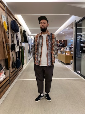 「CAL O LINE（キャルオーライン）のアイテム」を使った、すずき ともたかさん（メンズ・183cm）の秋コーディネート