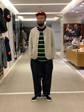 「CAL O LINE（キャルオーライン）のアイテム（帽子）」を使った、すずき ともたかさん（メンズ・183cm）の秋コーディネート