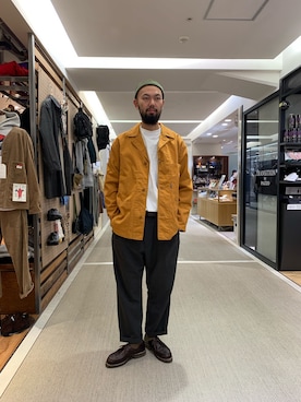 「ボヘミアンズ」｜「アイテム（Tシャツ/カットソー）」を使った、すずき ともたかさん（メンズ・183cm）の秋コーディネート