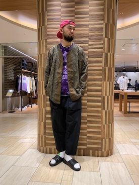 「POLeR OUTDOOR STUFF（ポーラーアウトドアスタッフ）のアイテム」を使った、すずき ともたかさん（メンズ・183cm）の春コーディネート