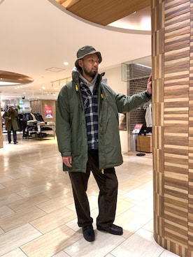 「MOUNTAIN SMITH（マウンテンスミス）のアイテム」を使った、すずき ともたかさん（メンズ・183cm）の冬コーディネート