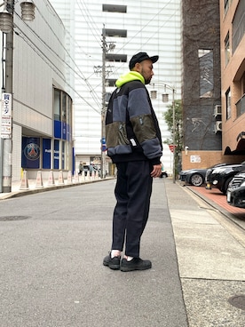 「ハイテクスニーカー」｜すずき ともたかさん（メンズ・183cm・30代）の冬コーディネート