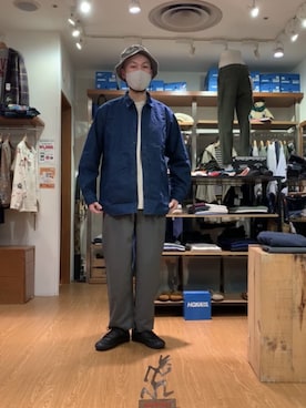 「COBRA CAPS（コブラキャップス）のアイテム」を使った、すずき ともたかさん（メンズ・183cm）の冬コーディネート