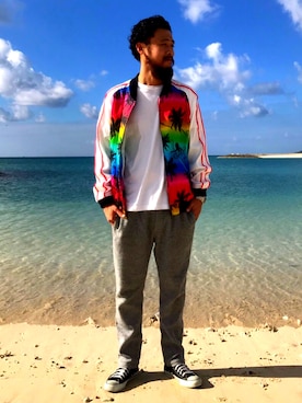 「リゾートスタイル」｜「アイテム（ブルゾン）」を使った、ALOHA SHOP PAIKAJIさん（メンズ・177cm）の秋コーディネート