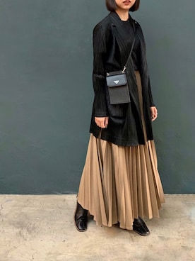 「PLEATS PLEASE（プリーツプリーズ）のアイテム（ジャケット/アウター）」を使った、B o nさん（レディース・156cm）の春コーディネート