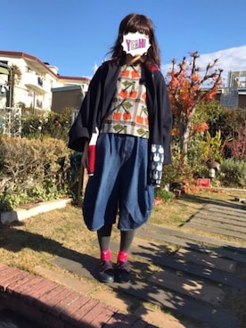 「NIRAME.CO（ニラメッコ）のアイテム（ポンチョ）」を使った、まるこさん（レディース・164cm）の冬コーディネート