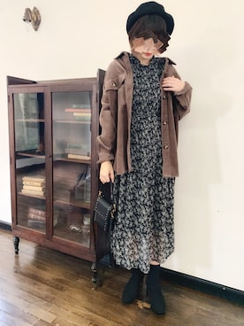 「モカ」｜「アイテム（その他アウター）」を使った、えがさん（レディース・164cm）の秋コーディネート