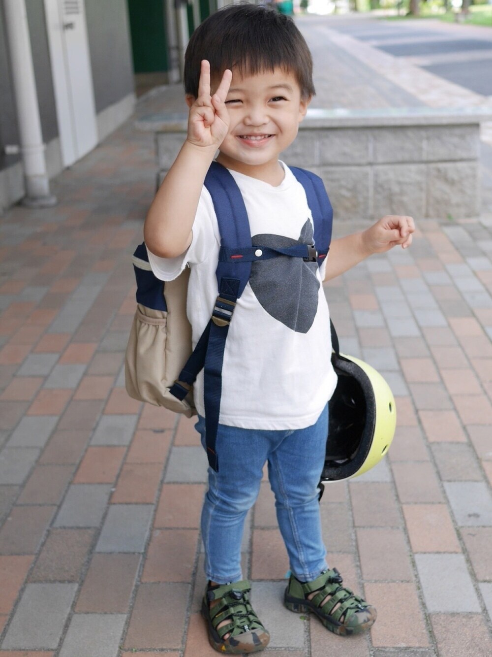 「夏コーデ、夏だ！Tシャツ着よう！、キッズファッション、男の子コーデ、3歳、サンダル」｜「韓国子供服のアイテム（Tシャツ/カットソー、ホワイト系）」を使った、sean111さん（キッズ・90cm）の夏コーディネートの1枚目の写真