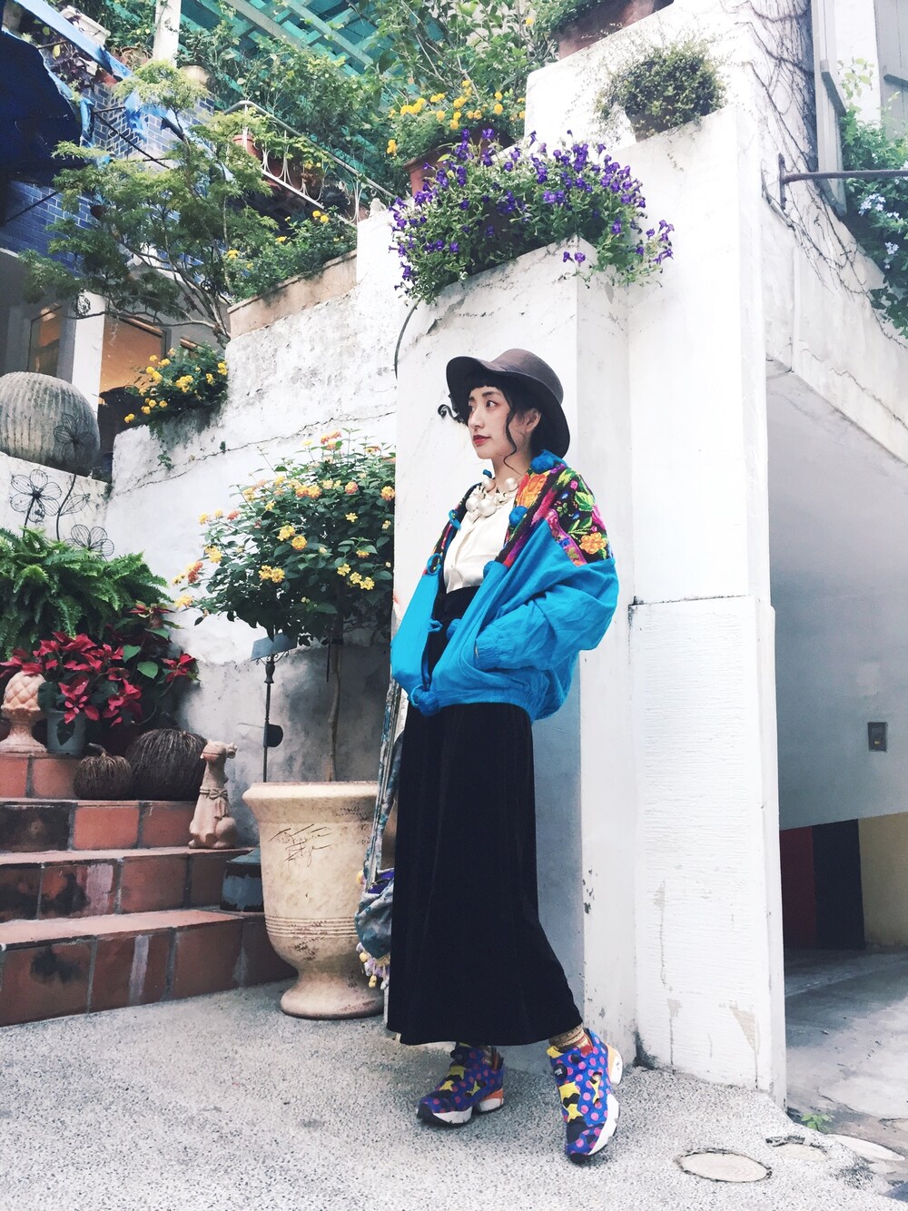 「outfit、vintage style、Choucas、ARTDECO、handmade」｜「VINTAGEのアイテム（ジャケット/アウター、ブルー系）」を使った、木塔麻さん（レディース・160cm）の冬コーディネートの1枚目の写真