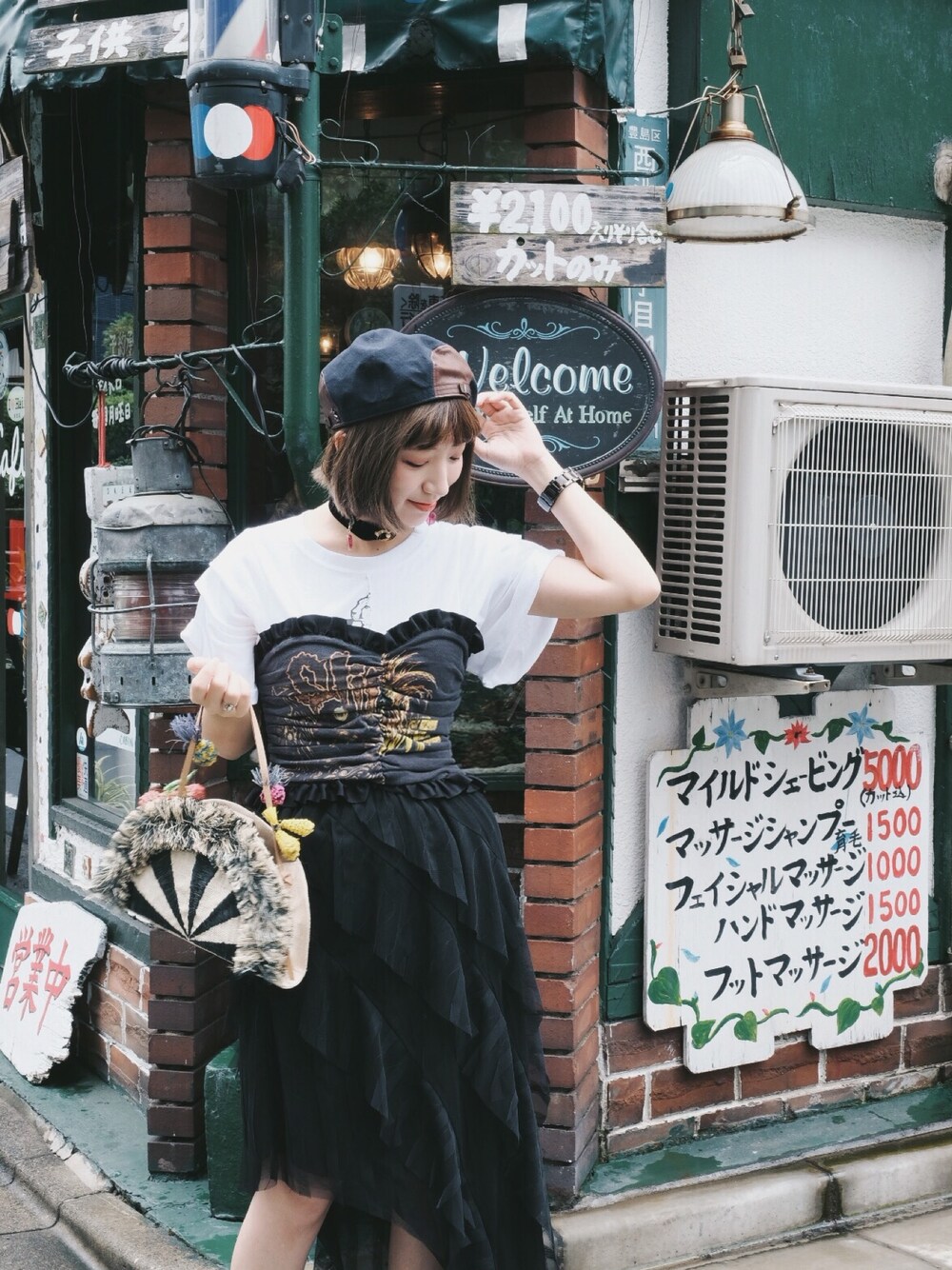 「ootd、ikebukuro、REMAKE、Choucas」｜「Handmadeのアイテム（トップス、ブラック系）」を使った、木塔麻さん（レディース・160cm）の秋コーディネートの1枚目の写真