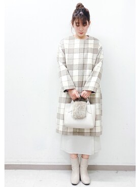 「アイテム（ノーカラーコート、ベージュ系）」を使った、りさん（レディース・161cm）の秋コーディネート
