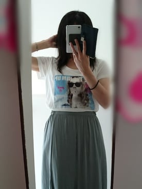 「LIPSERVICE（リップサービス）のアイテム（Tシャツ/カットソー、ホワイト系）」を使った、アゲハ蝶さん（レディース・152cm）の春コーディネート