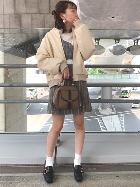 「大人ガーリー」｜「アイテム（MA-1）」を使った、みさっきーさん（レディース・154cm）の秋コーディネート