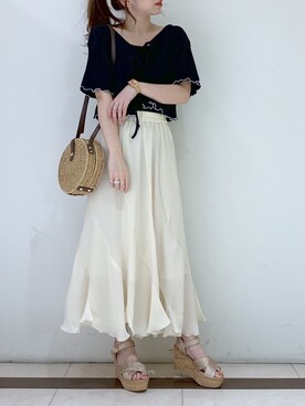 「アイテム（サンダル、ゴールド系）」を使った、みさっきーさん（レディース・154cm）の春コーディネート