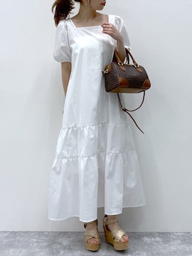 「アイテム（サンダル、ゴールド系）」を使った、みさっきーさん（レディース・154cm）の春コーディネート