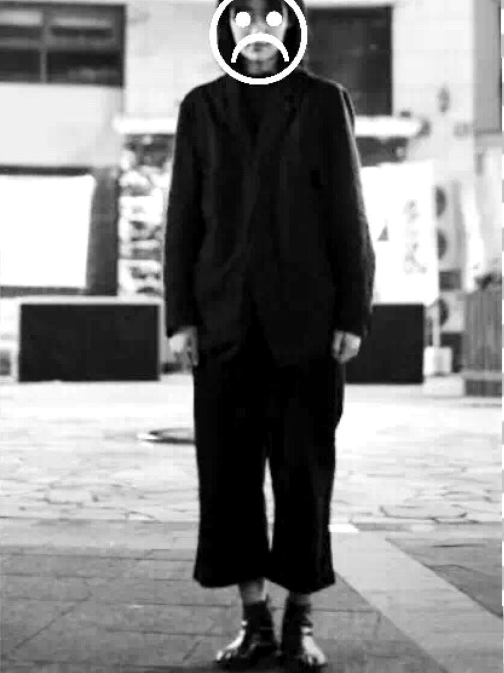 「Maison Margiela、yohjiyamamoto、COMME des GARCONS、ma+」｜「ma+のアイテム（Tシャツ/カットソー、ブラック系）」を使った、小索さん（レディース・165cm）の秋コーディネートの1枚目の写真
