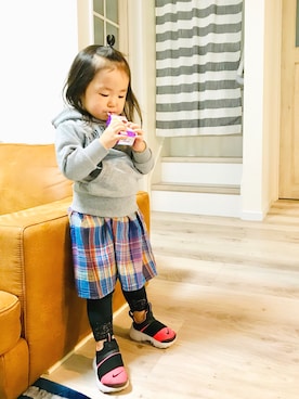 「アイテム（スカート）」を使った、cocoharuさん（キッズ・90cm）の冬コーディネート