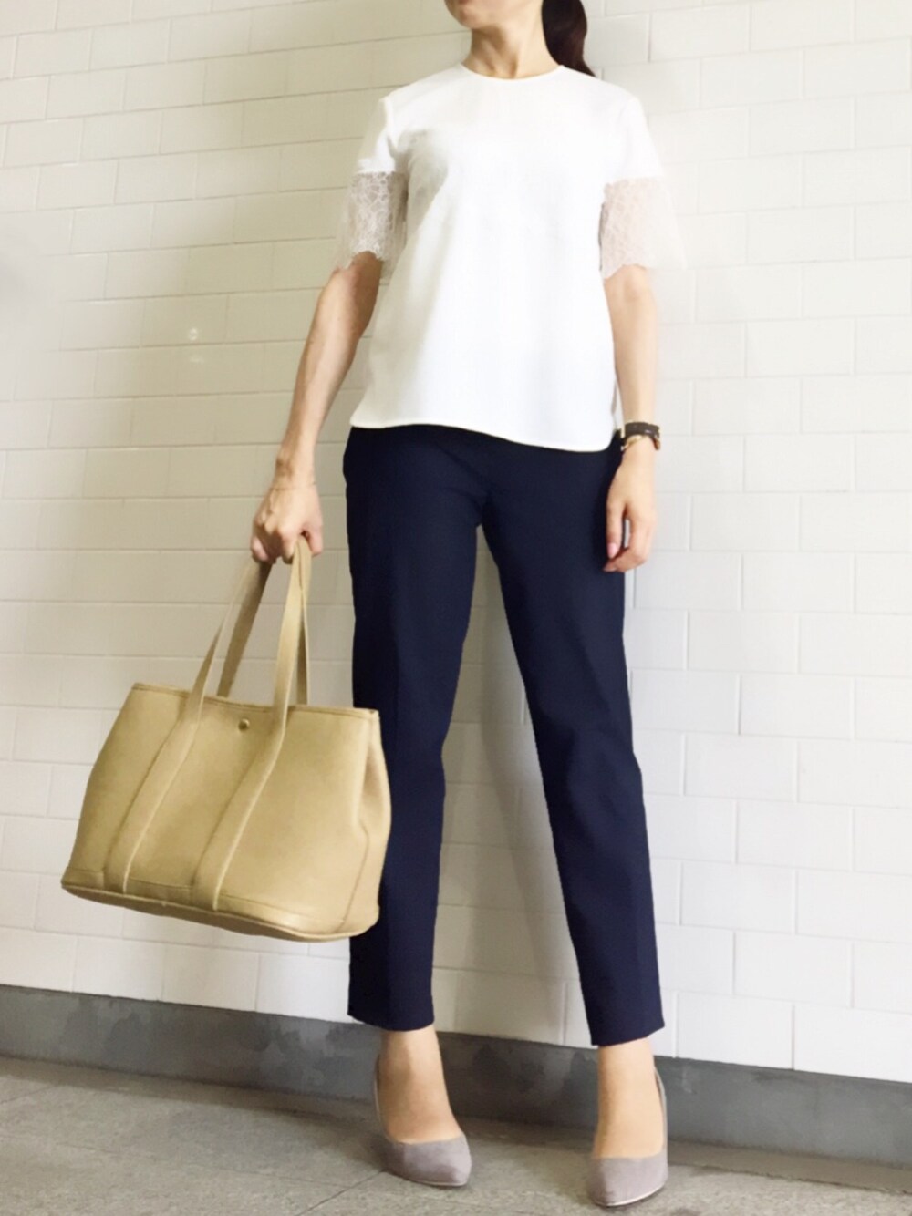 「ZARA、ザラ、ユニクロ、UNIQLO、ユニクロコーデ、アンクルパンツ、オフィススタイル、オフィスカジュアル、通勤コーデ、通勤スタイル」｜「UNIQLOのWOMEN アンクルパンツ（その他パンツ、ブルー系）」を使った、kyoooco♡さん（レディース・162cm）の夏コーディネートの1枚目の写真