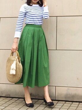 「titivate（ティティベイト）のタイプライタータックフレアスカート（スカート）」を使った、kyoooco♡さん（レディース・162cm）の春コーディネート