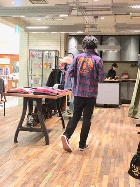 「HYSTERIC GLAMOUR（ヒステリックグラマー）のREVOLUTION SOUNDS刺繍 CPOシャツ（シャツ/ブラウス）」を使った、K.ODAさん（メンズ・182cm）の秋コーディネート