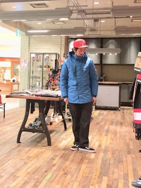 「HYSTERIC GLAMOUR（ヒステリックグラマー）のアイテム（マウンテンパーカー）」を使った、K.ODAさん（メンズ・182cm）の冬コーディネート