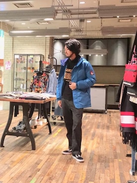 「HYSTERIC GLAMOUR（ヒステリックグラマー）のアイテム（マウンテンパーカー）」を使った、K.ODAさん（メンズ・182cm）の冬コーディネート