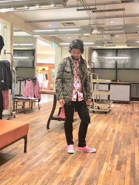 「アイテム（カバーオール、レッド系）」を使った、K.ODAさん（メンズ・182cm）の秋コーディネート