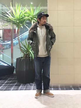 「ミリタリーコーデ」｜「アイテム（ジャージ）」を使った、K.ODAさん（メンズ・182cm）の冬コーディネート