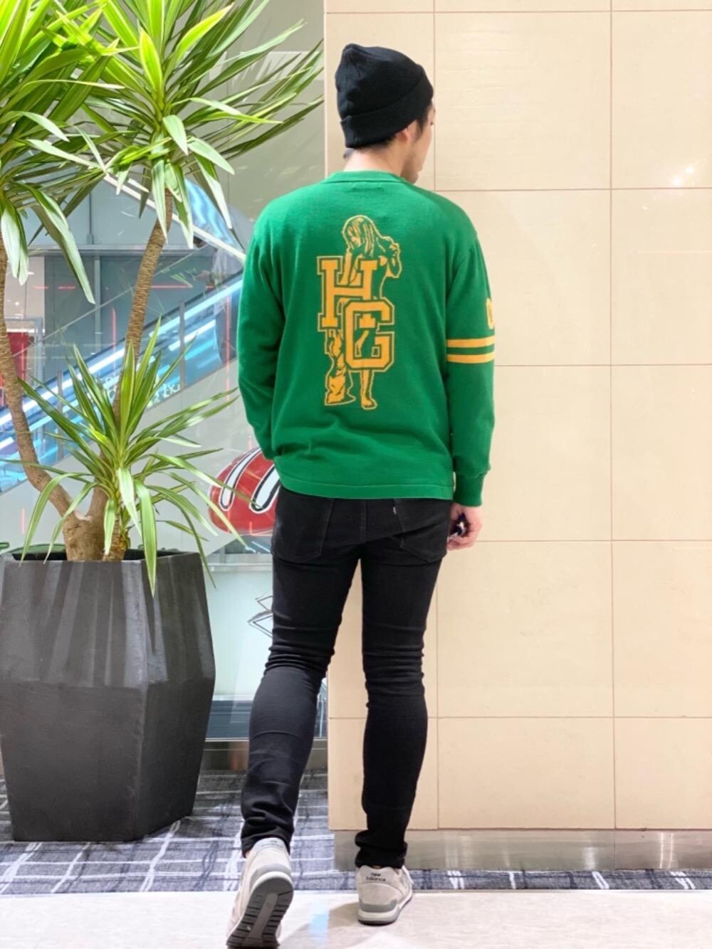 「デニム、スキニー、Hysteric Glamour、シンプルコーデ、ヒステリックグラマー、ストリートコーデ、アメカジコーデ、ロックコーデ」｜「HYSTERIC GLAMOURのKPR加工ISKOリメイクスリムデニムパンツ（デニムパンツ、ブラック系）」を使った、K.ODAさん（メンズ・182cm）の秋コーディネートの1枚目の写真